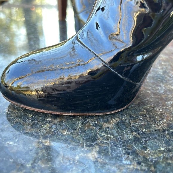 TORY BURCH BLACK PATENT LEATHER ANKLE BOOTS SIZE 8 1/2M - Picture 4 of 8